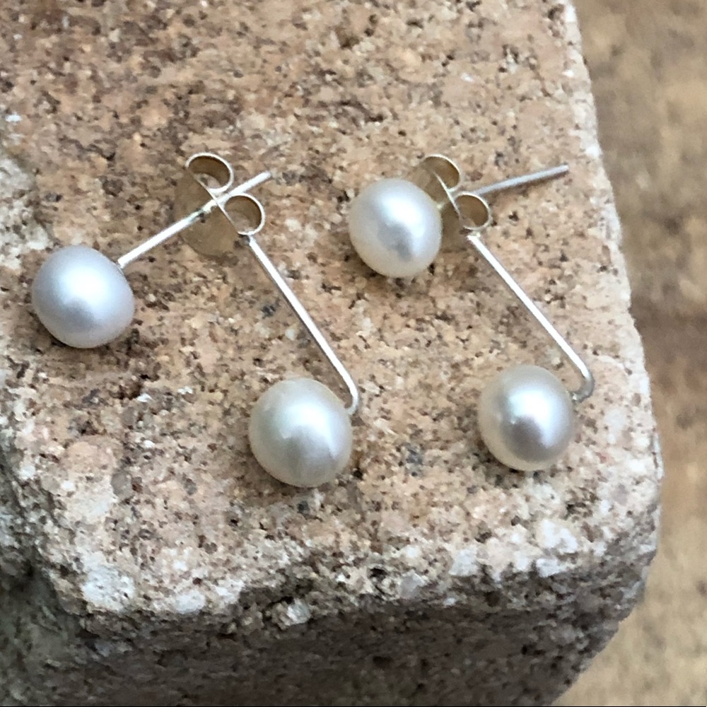 Stud Earrings | Pearls & 9.25 Sterling Silver